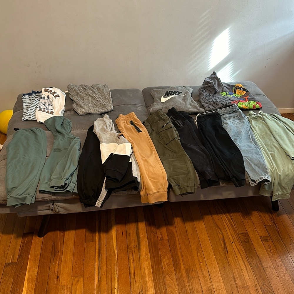 Boys 7–8 Bundle (pants, sets, and sweatshirts)